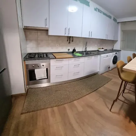 Charmoso Apartamento Em Com 2 Quartos *